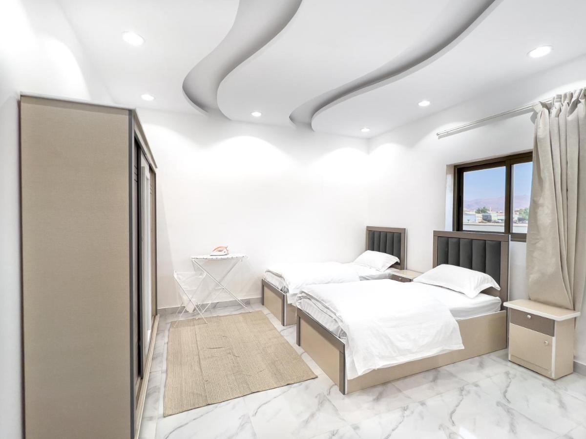 Comfortable & Big Family Apartments 10Mins Drive To Al-Masjid -Nabawi - Nozol Noor 2 Медина Екстериор снимка