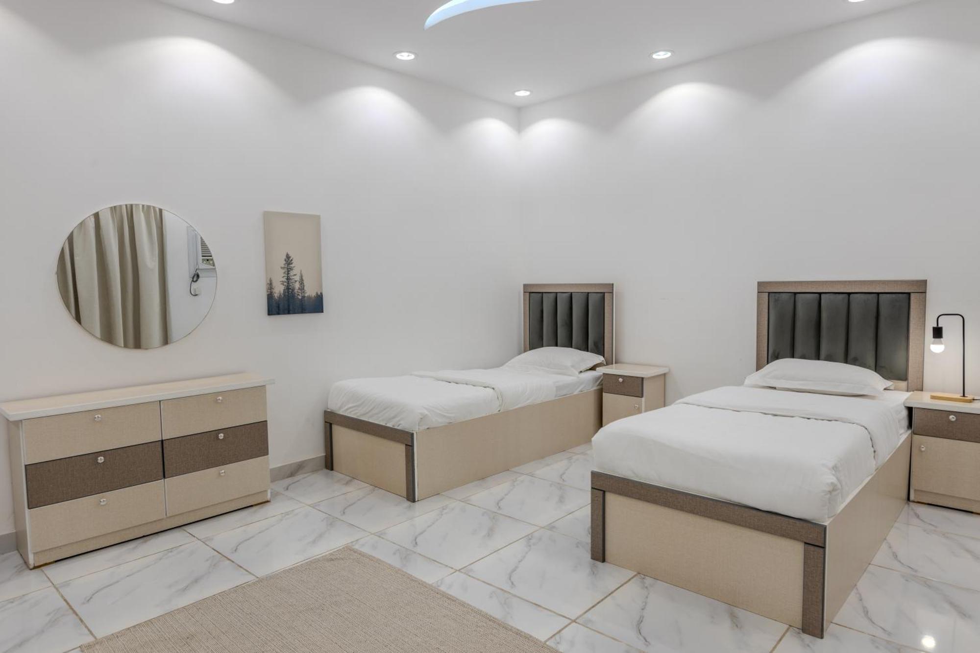 Comfortable & Big Family Apartments 10Mins Drive To Al-Masjid -Nabawi - Nozol Noor 2 Медина Екстериор снимка
