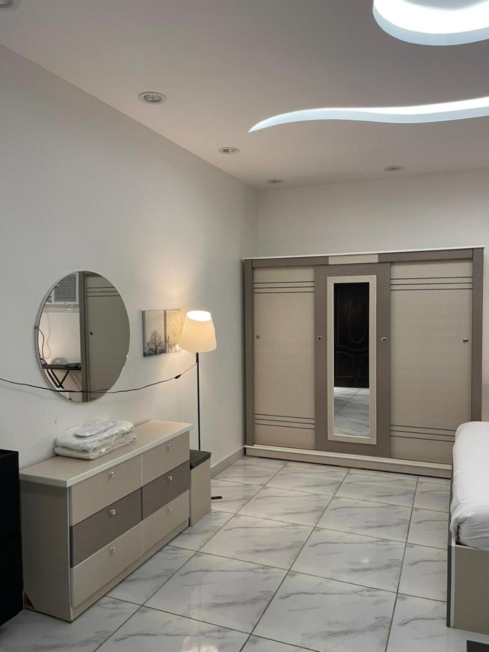 Comfortable & Big Family Apartments 10Mins Drive To Al-Masjid -Nabawi - Nozol Noor 2 Медина Екстериор снимка