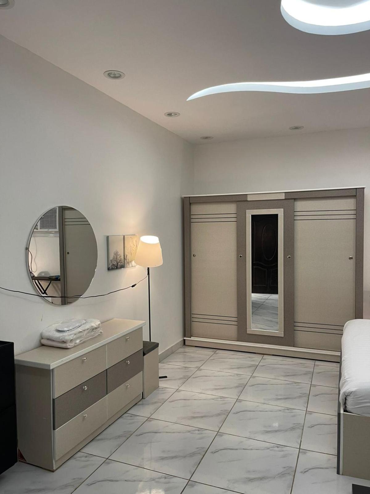 Comfortable & Big Family Apartments 10Mins Drive To Al-Masjid -Nabawi - Nozol Noor 2 Медина Екстериор снимка