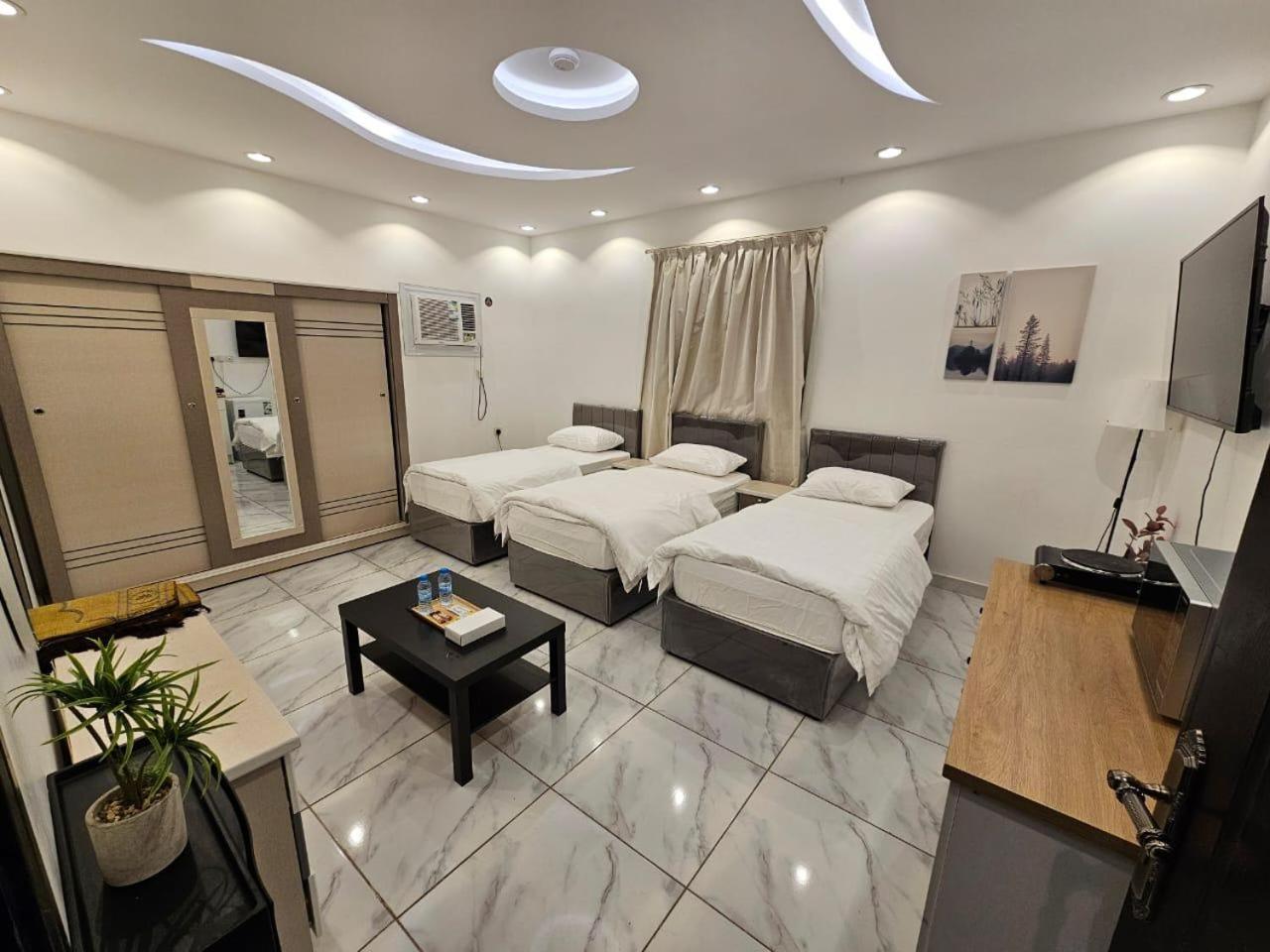Comfortable & Big Family Apartments 10Mins Drive To Al-Masjid -Nabawi - Nozol Noor 2 Медина Екстериор снимка