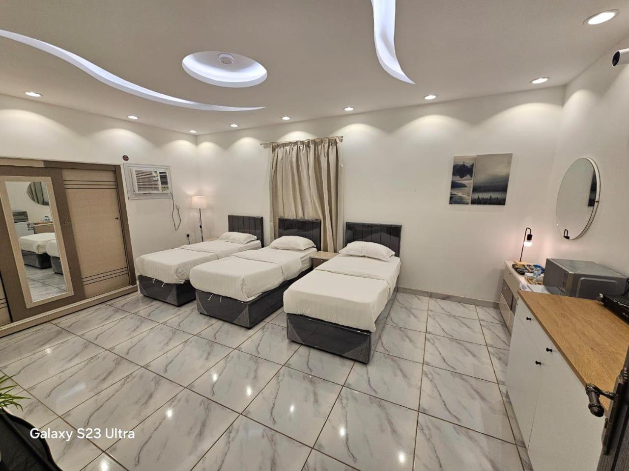 Comfortable & Big Family Apartments 10Mins Drive To Al-Masjid -Nabawi - Nozol Noor 2 Медина Екстериор снимка