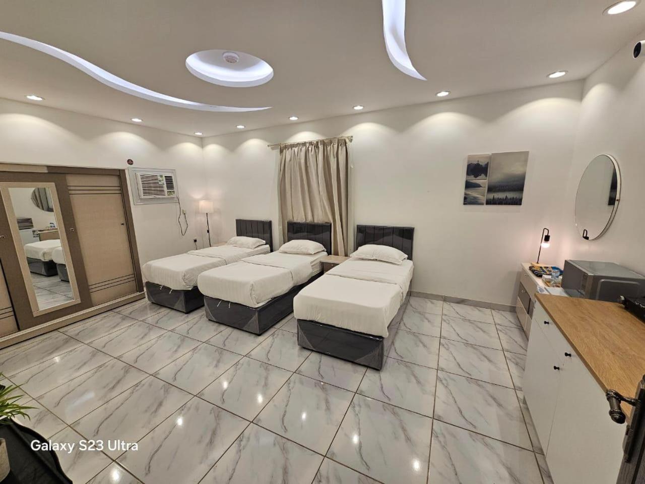 Comfortable & Big Family Apartments 10Mins Drive To Al-Masjid -Nabawi - Nozol Noor 2 Медина Екстериор снимка